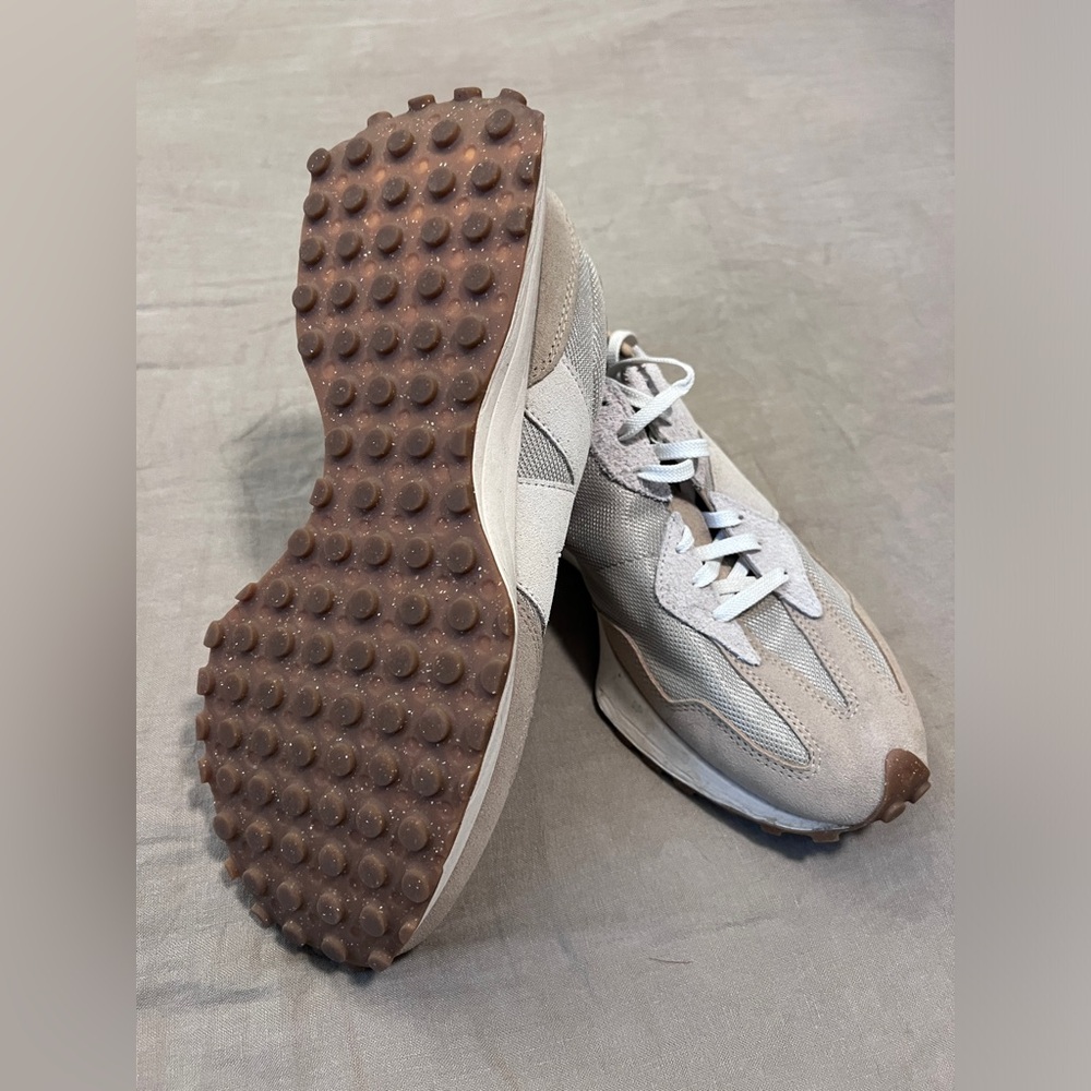 New Balance, tan suede